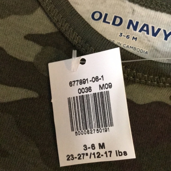 Old Navy Unisex Size 3-6 Months Short-Sleeve Onesie (1) and Long-Sleeve Onesie - Picture 3 of 5